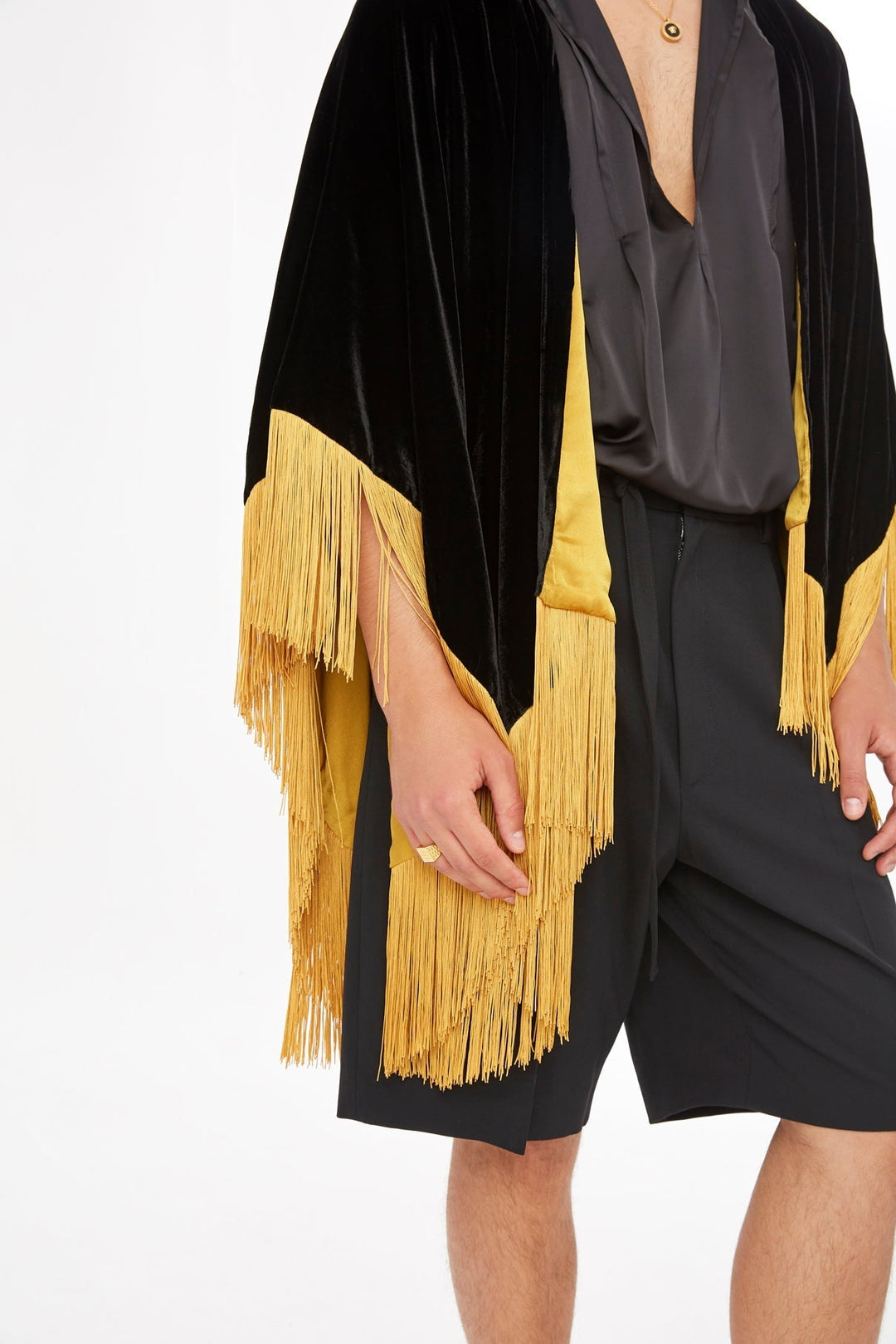 The Golden Age Poncho - MIRAYAMA EUROPE